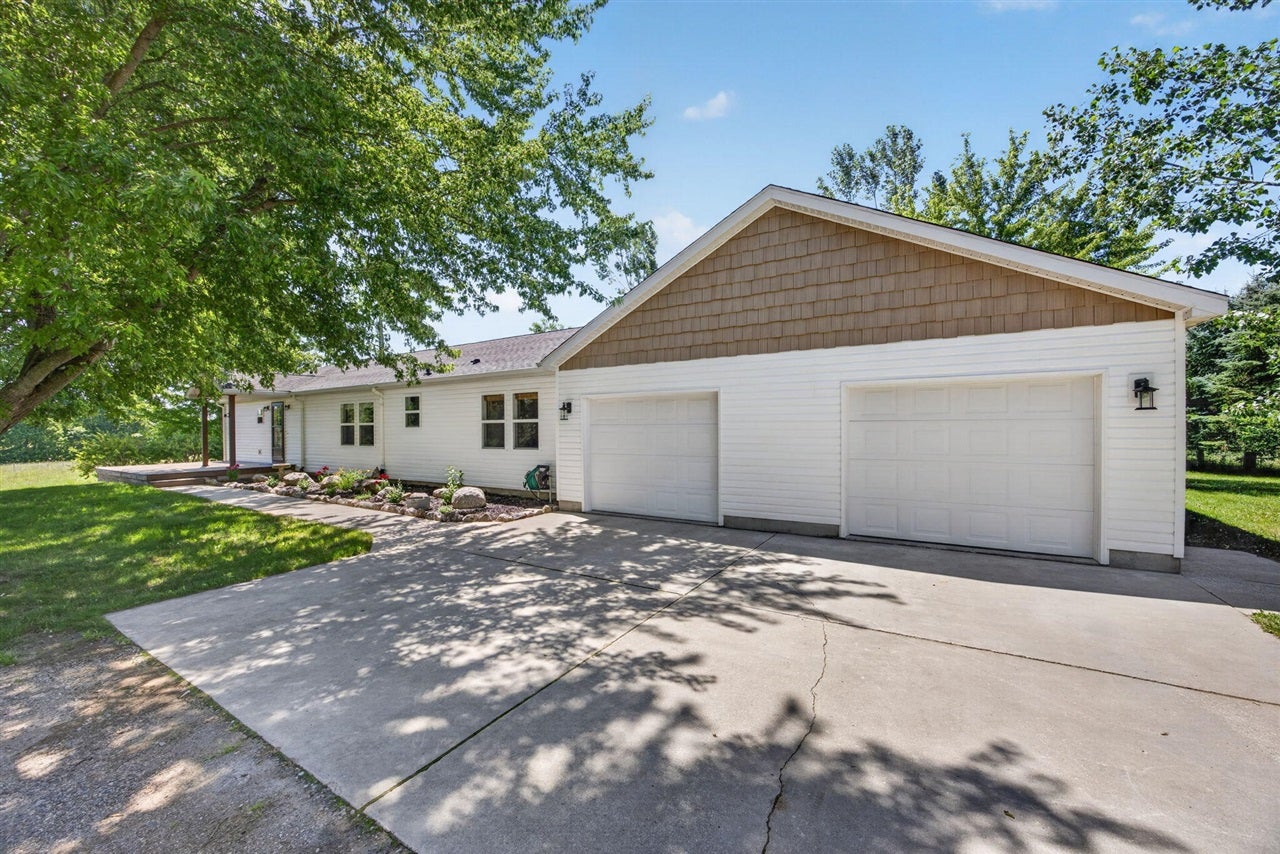 10100 W Jordan Road — photo