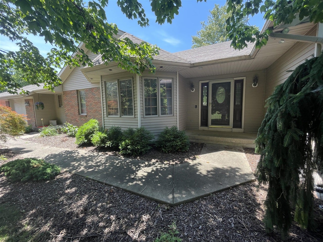 8335 Byron Garden Drive — photo