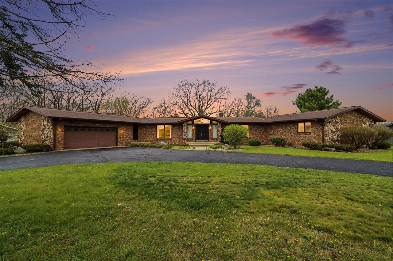 56585 Fairway Drive — photo