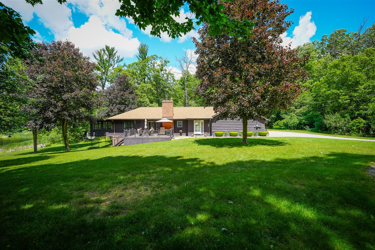 9411 Maple Hill Road — photo
