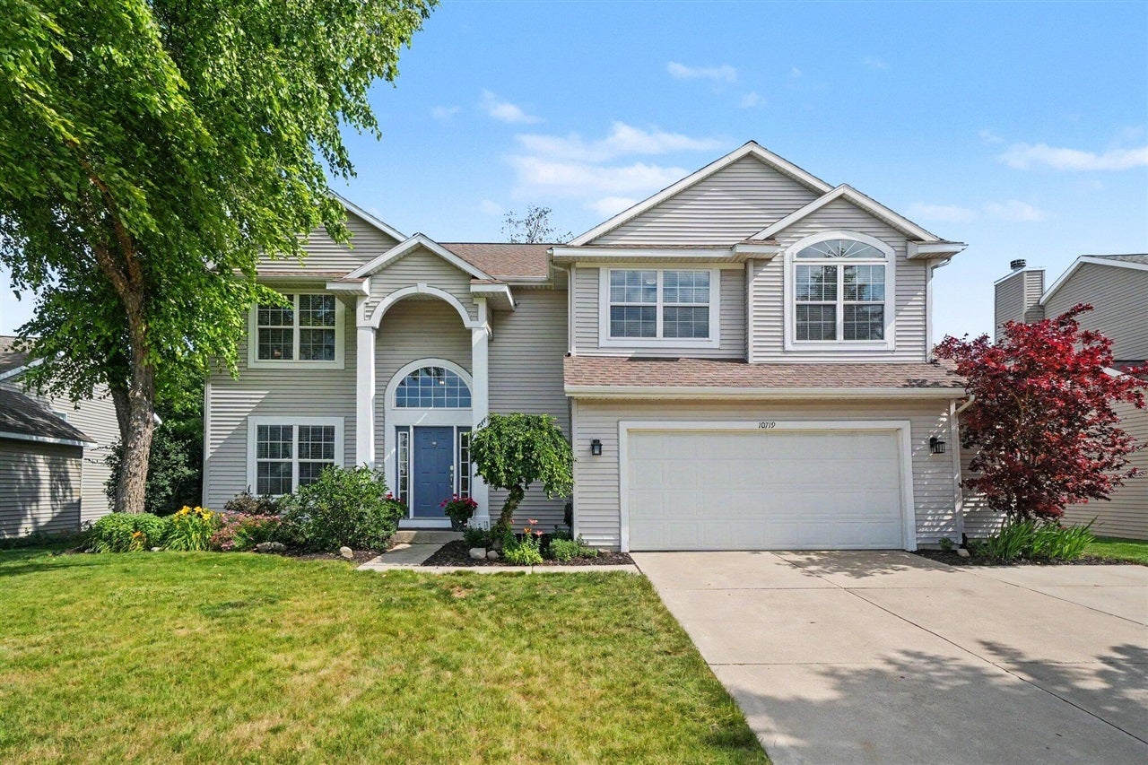 10719 Wood Ridge Drive — photo