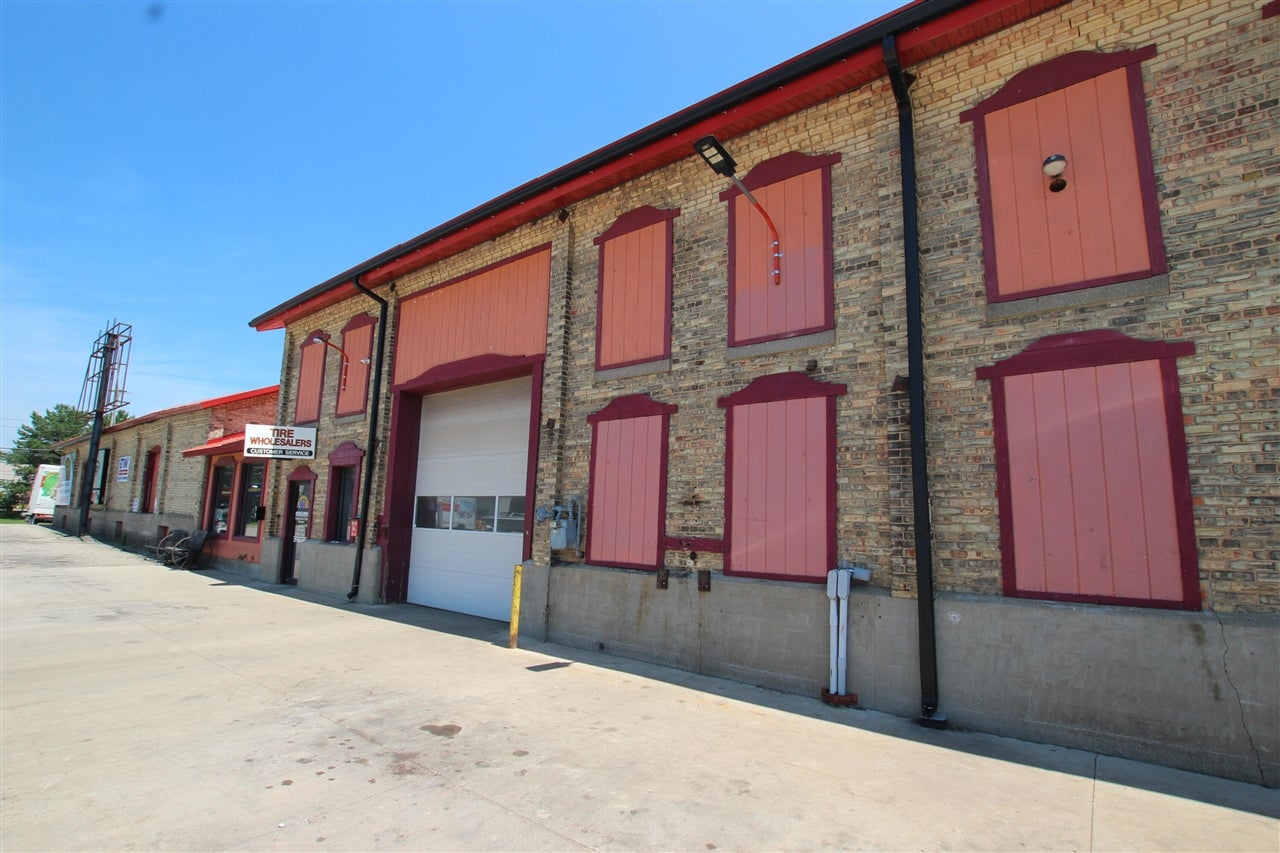 424 W Main Street — photo