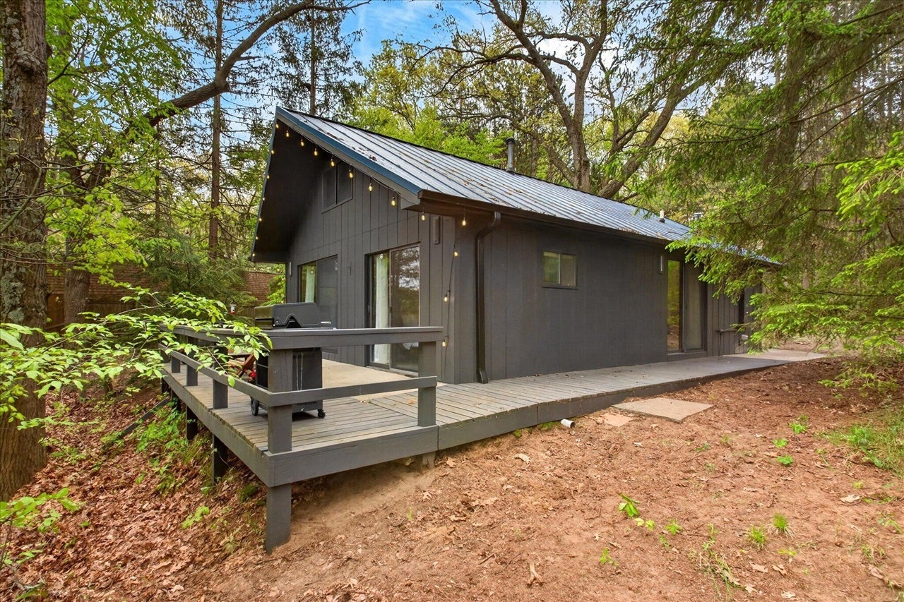3109 River Bend Trail — photo
