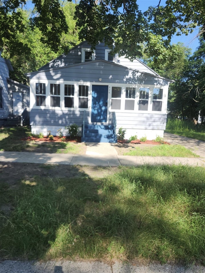 926 Williams Street — photo