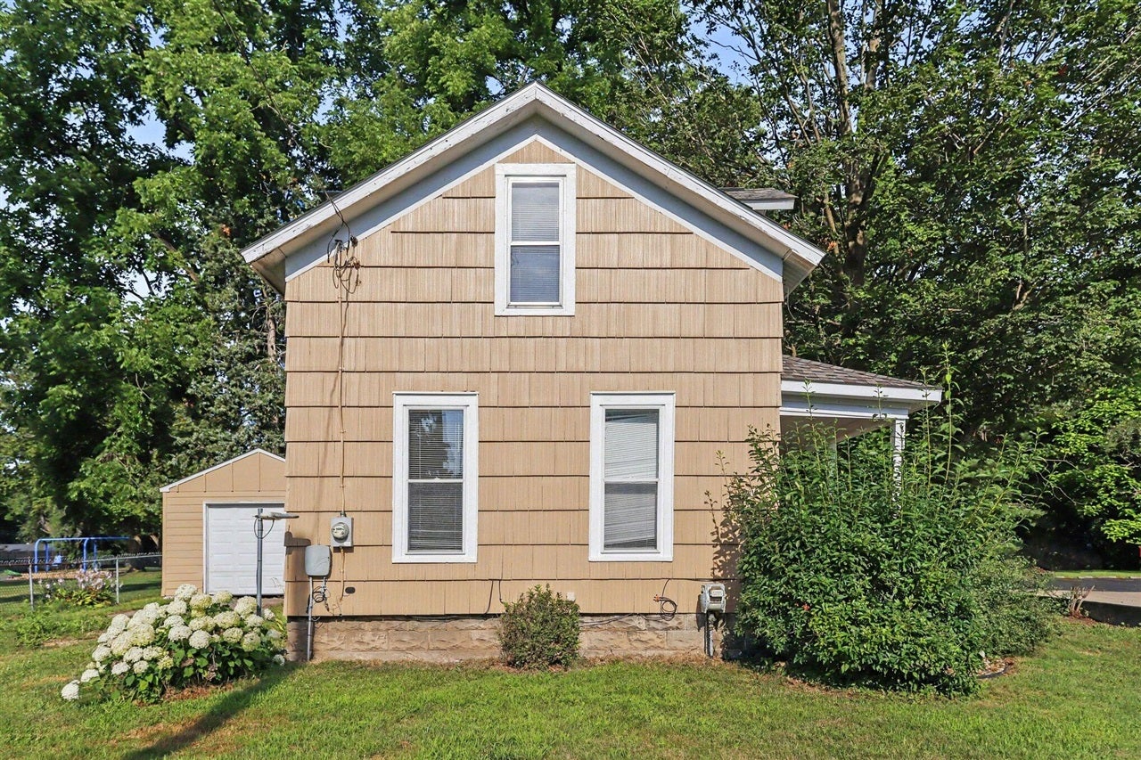 121 N Main Street — photo