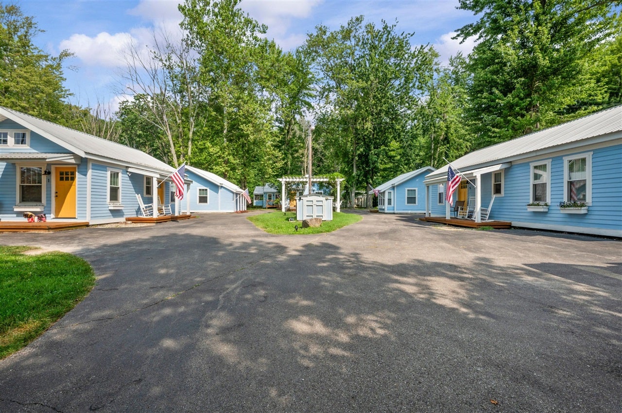 5358 Paw Paw Lake Road — photo