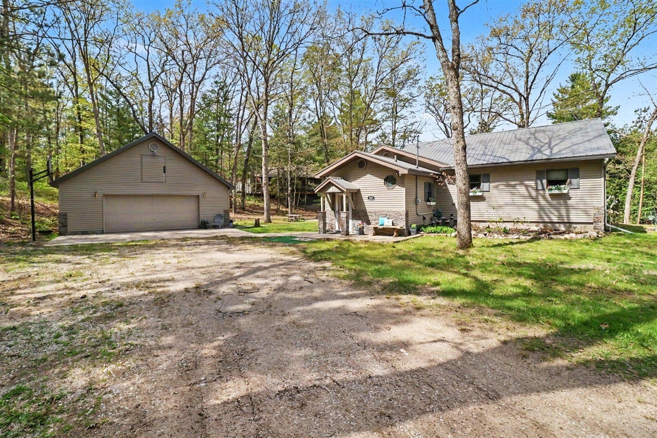 9629 N Kings Point — photo