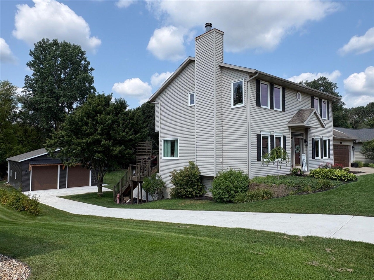 1694 Leisure Court — photo