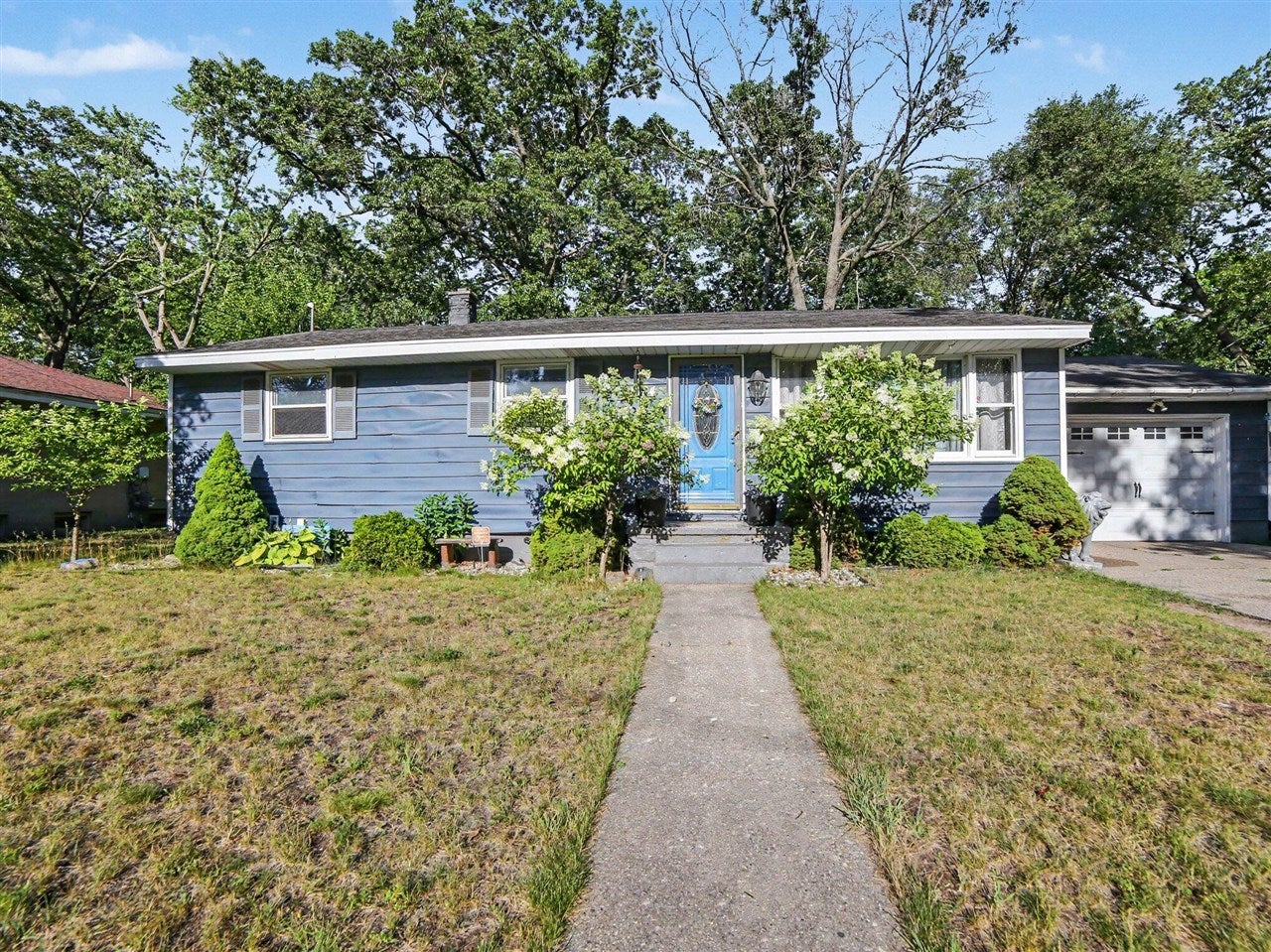 1324 Eastwood Drive — photo