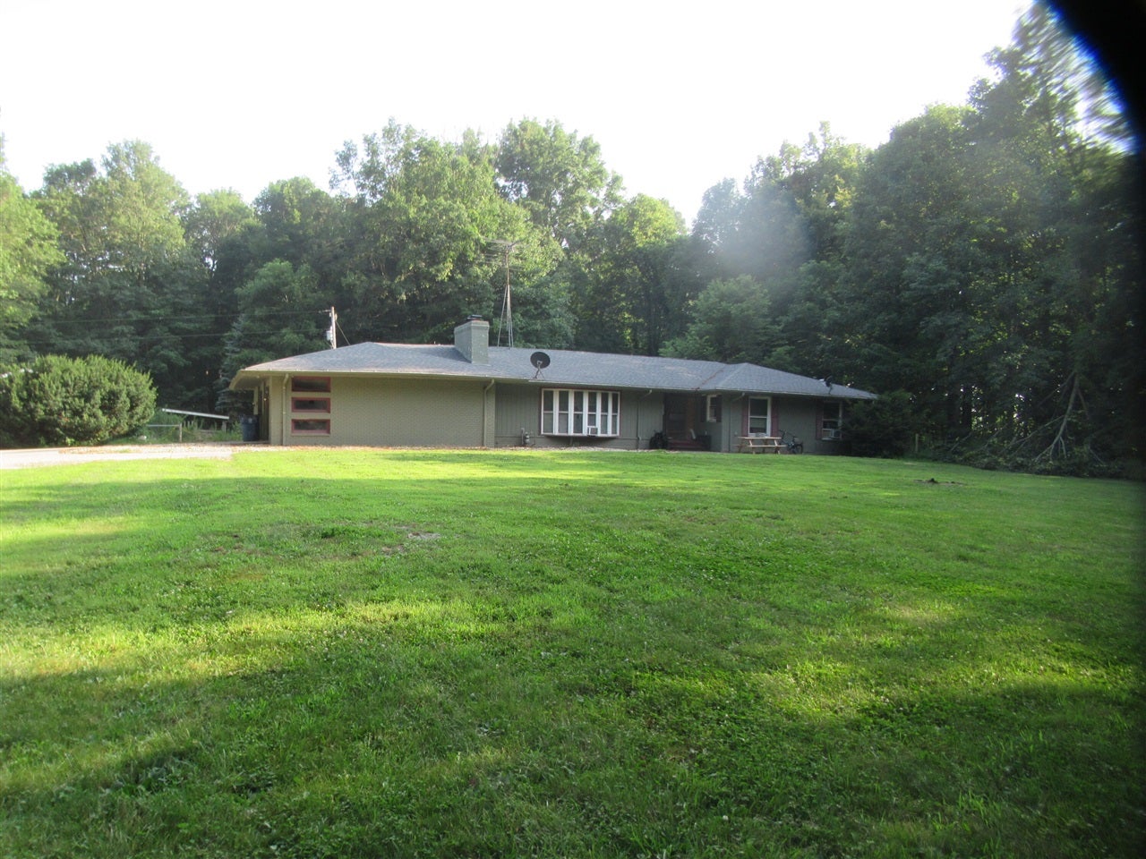 20349 M 60 — photo
