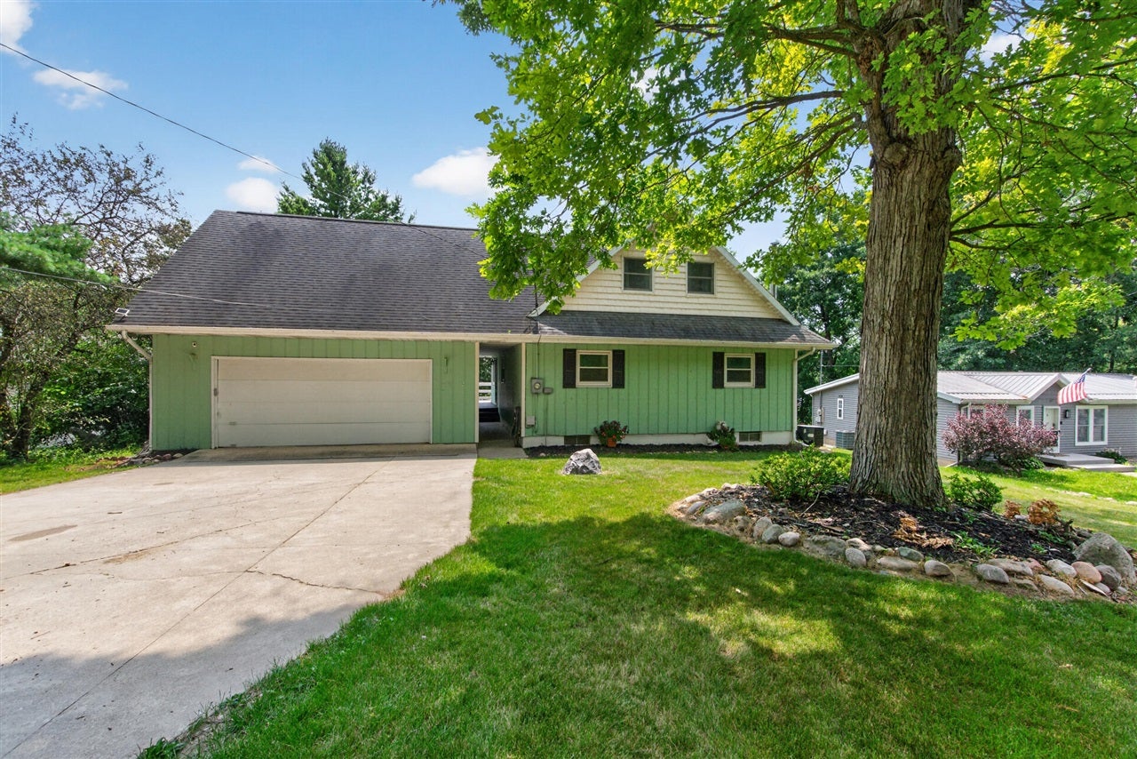 539 Fox Lake Trail — photo