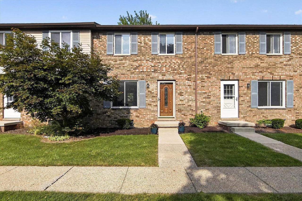 145 Sheffield Drive — photo