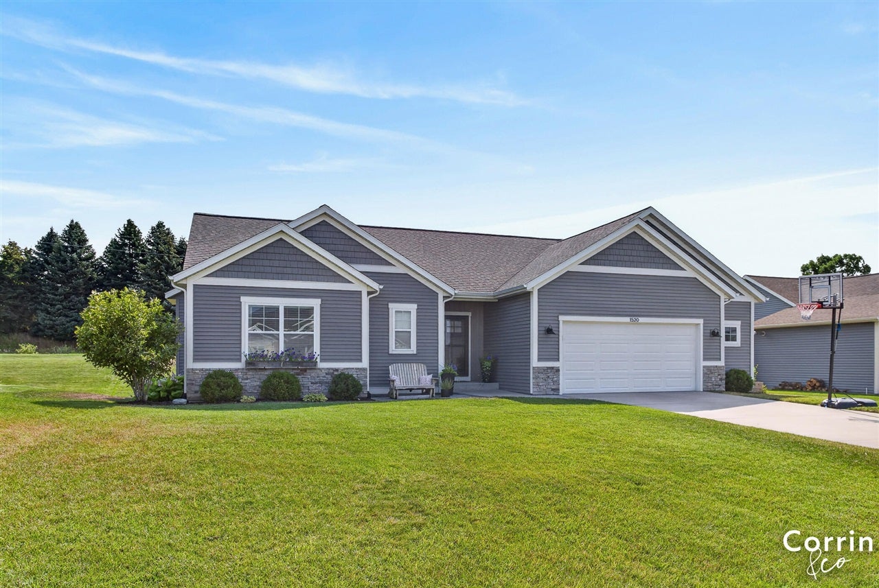 1520 Shenandoah Drive — photo