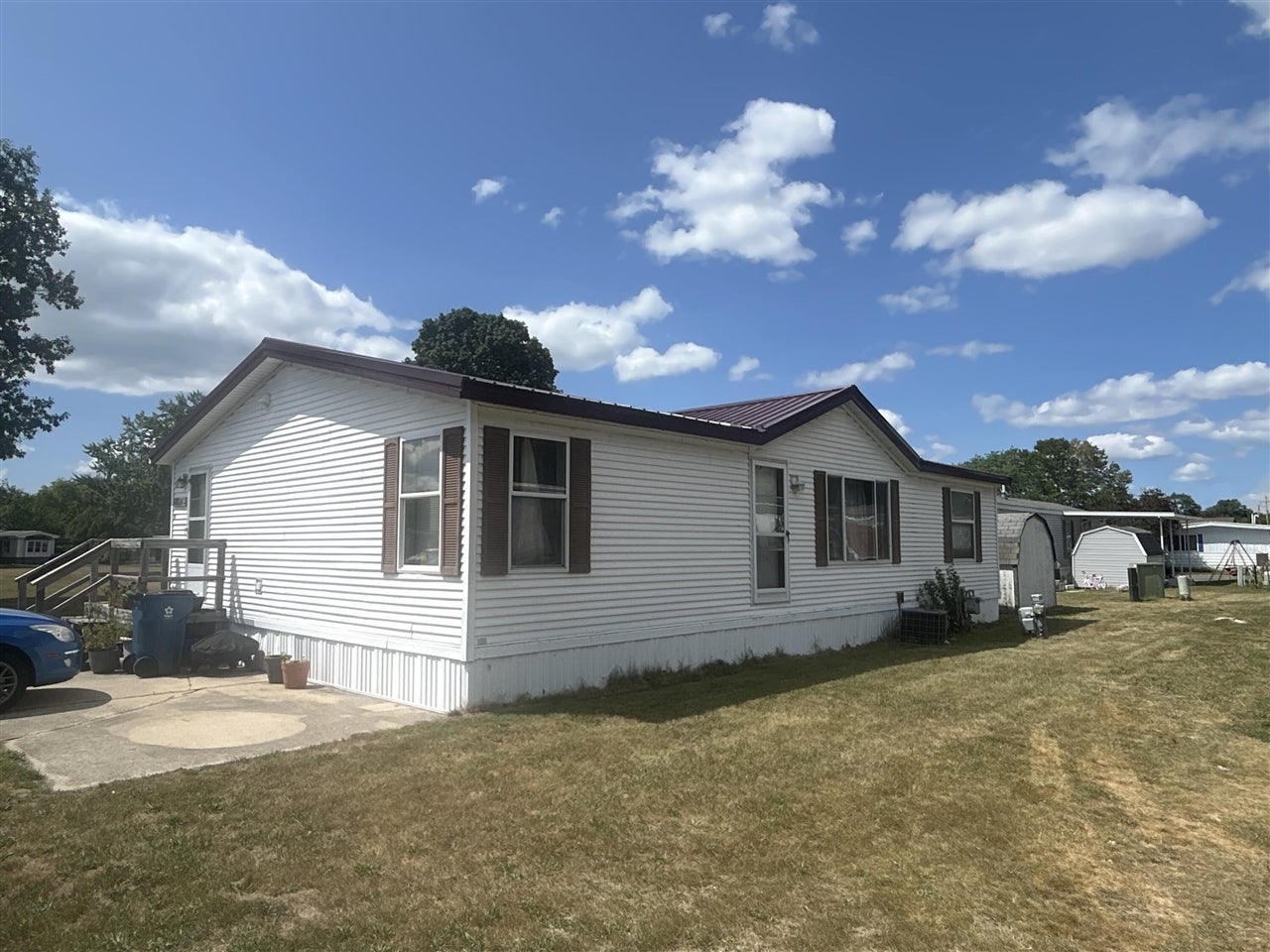 1219 Royal Drive — photo