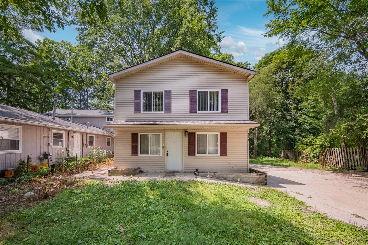 2472 Hawks Avenue Unit: 2 — photo