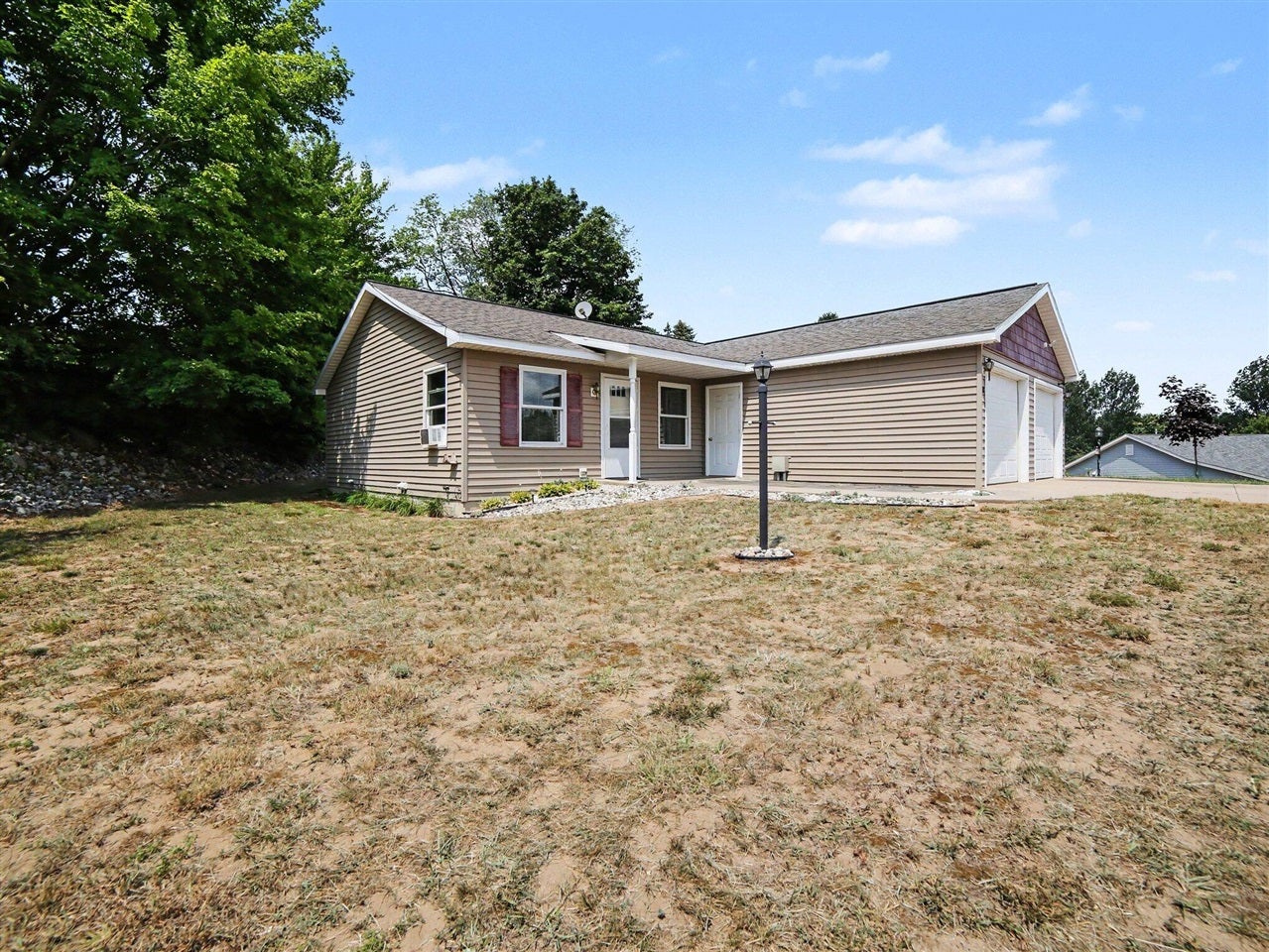 218 Devonwood Drive — photo