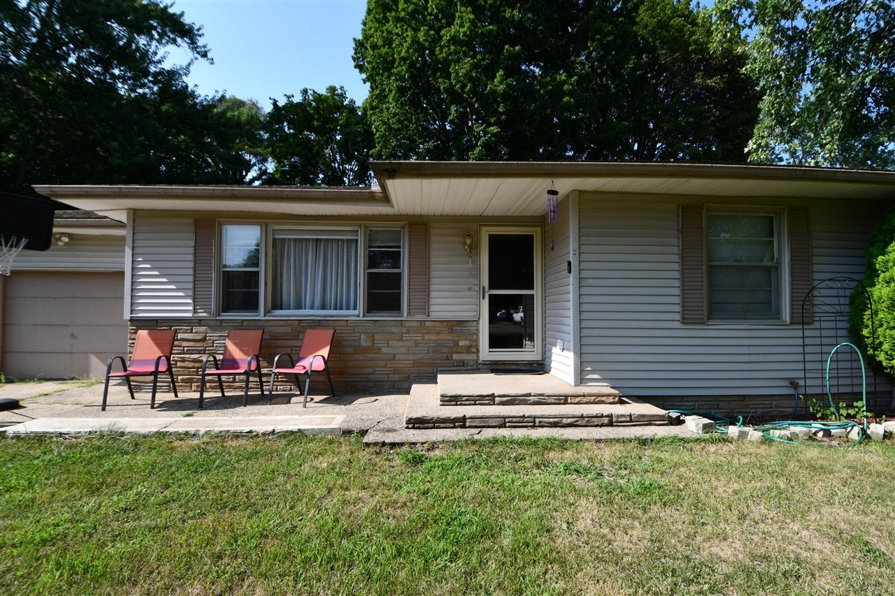 233 Hunter Drive — photo