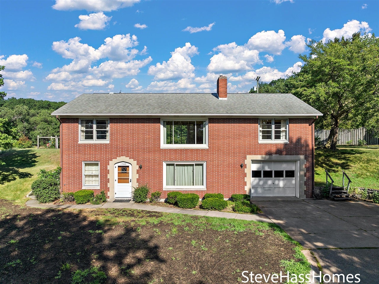 17443 Hayes Street — photo