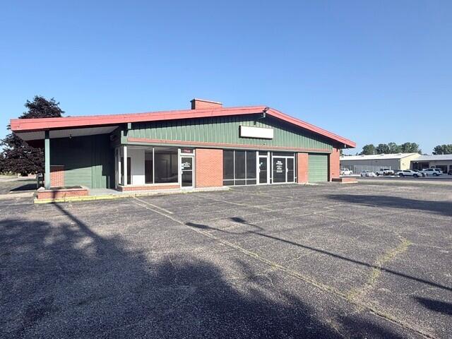 7940 S Sprinkle Road — photo