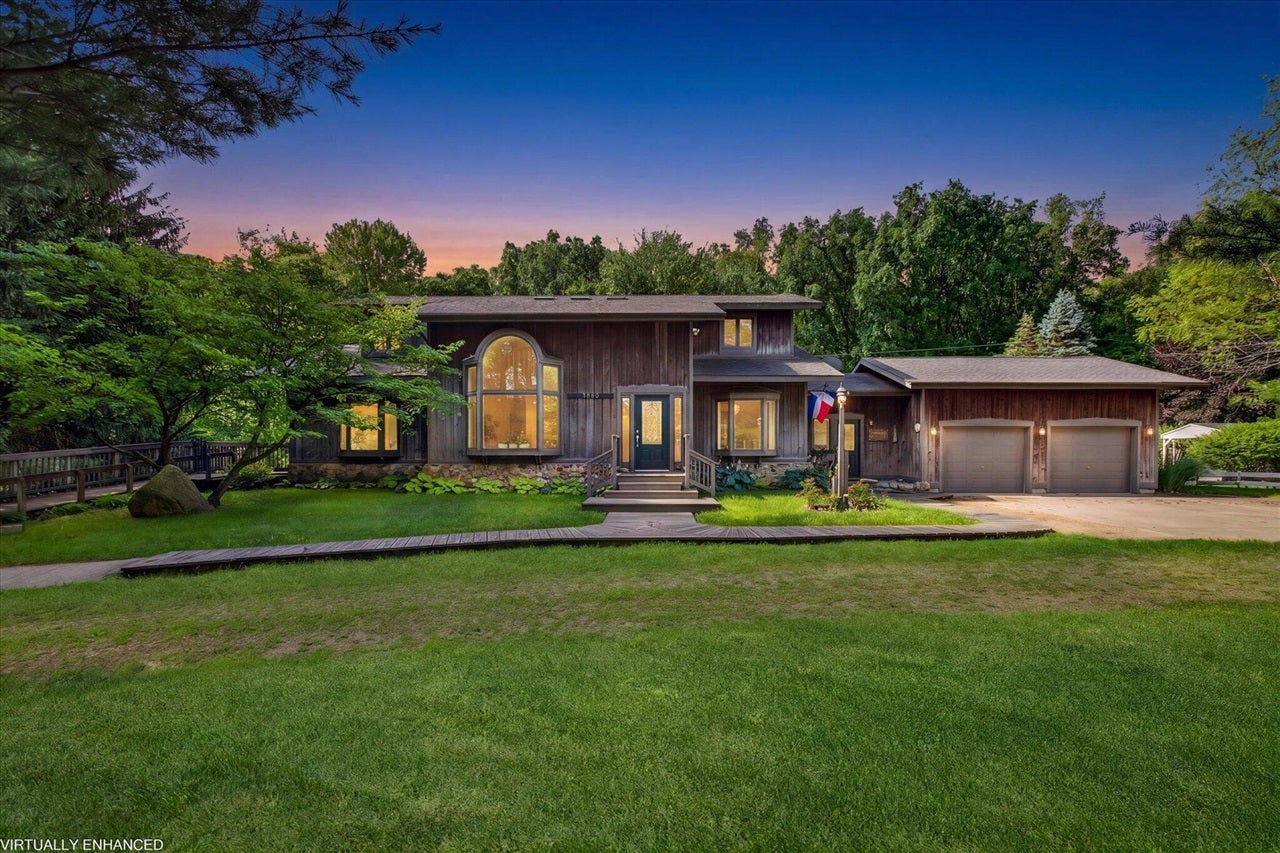 11410 Jones Road — photo