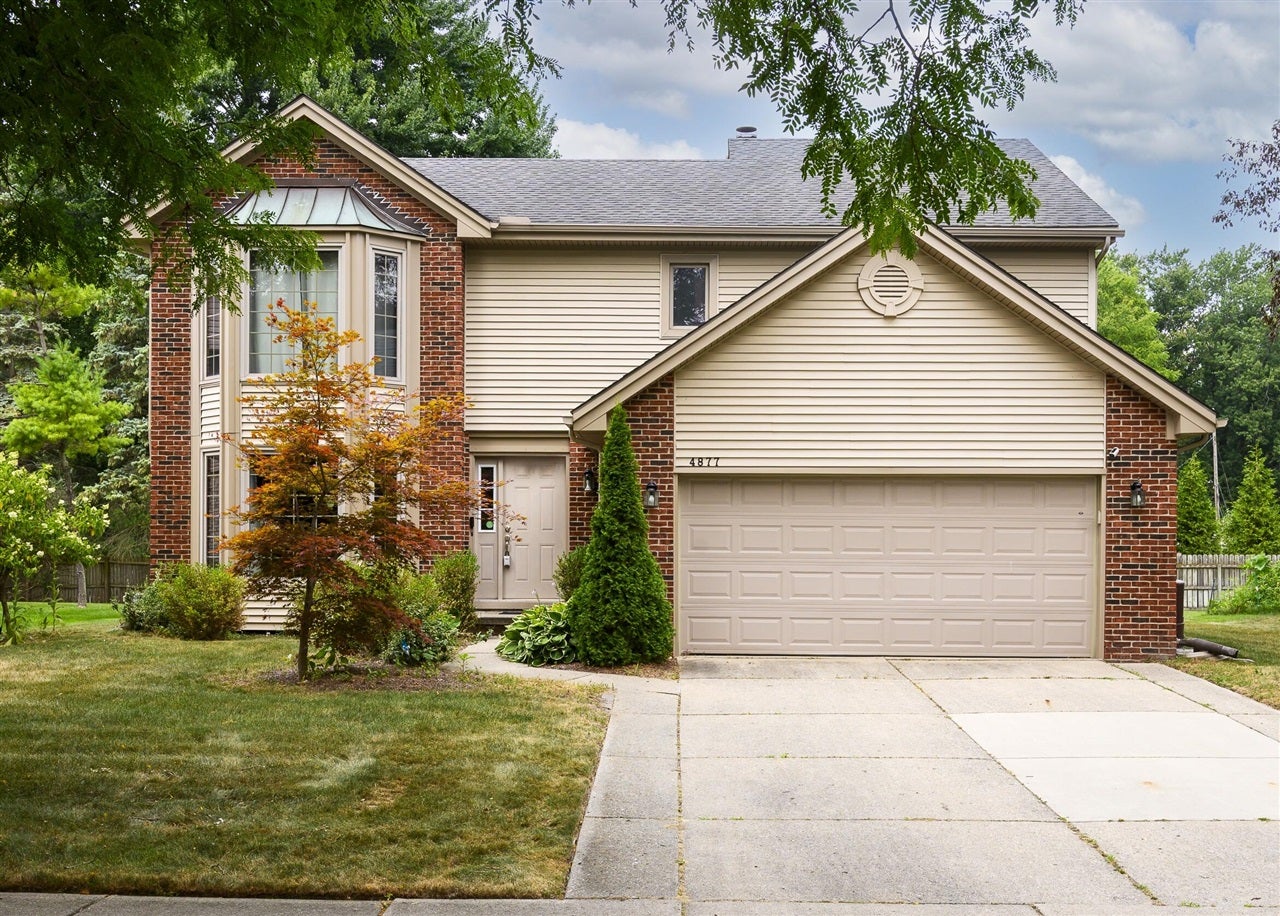 4877 Davis Court — photo