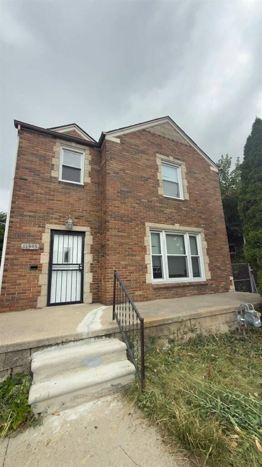 11545 Kenmoor Street — photo