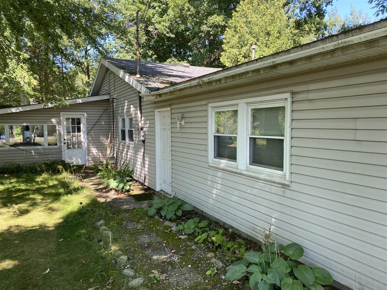 226 Dons Drive — photo
