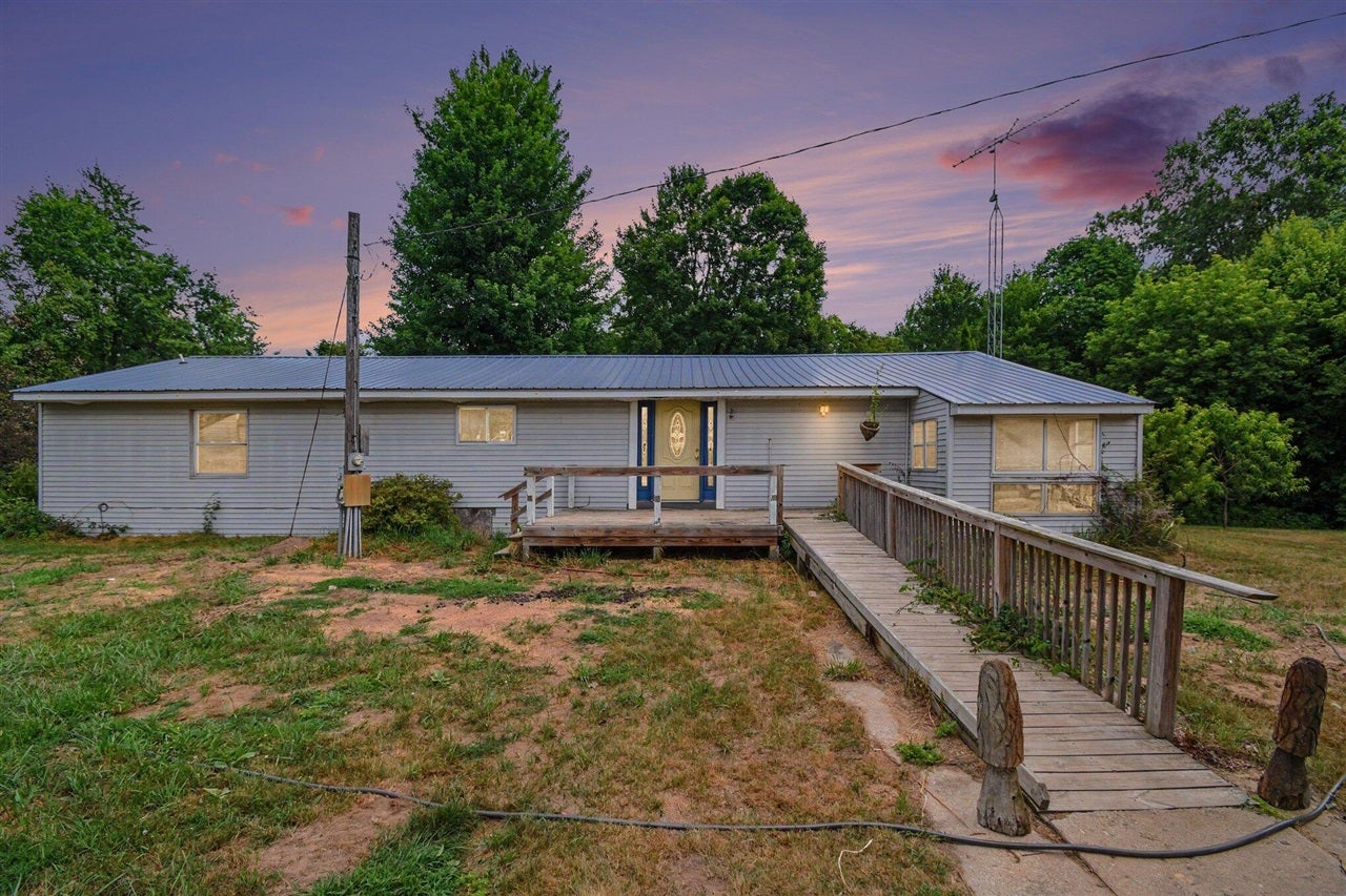 17290 Pierce Road — photo
