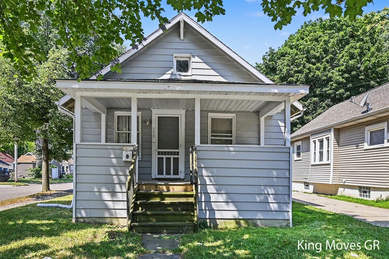 536 Shepard Street — photo