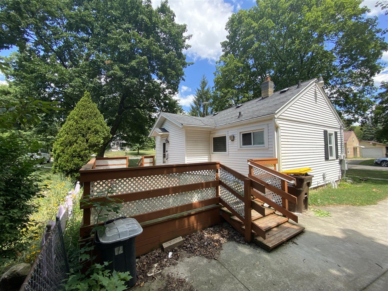 924 N Church Street — photo