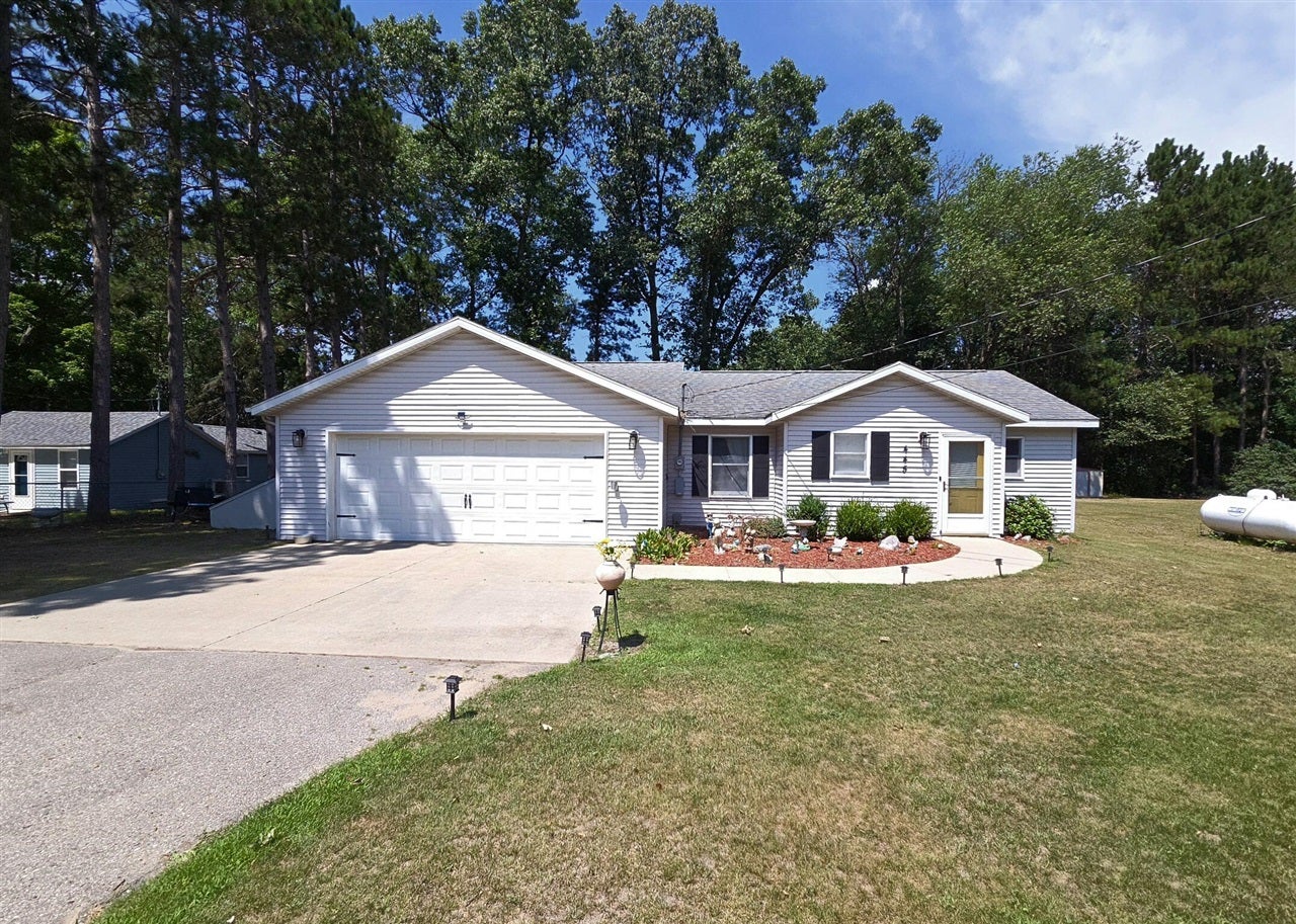 445 Pettibone Drive — photo