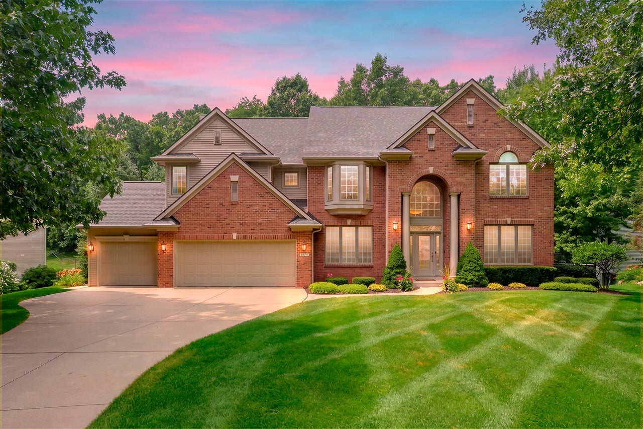 8475 Parkstone Terrace — photo