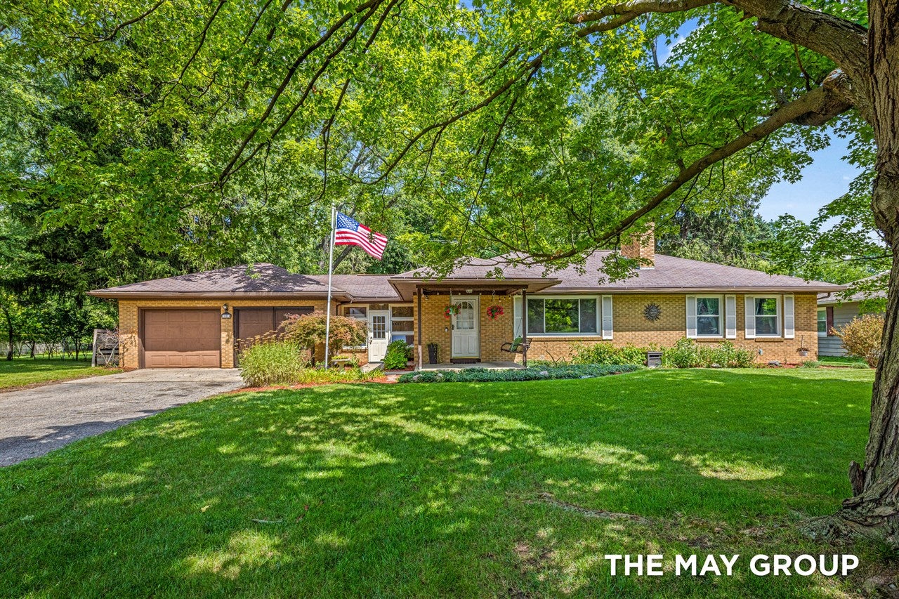 1515 Lancashire Drive — photo