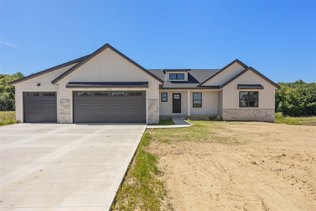 3266 Stonehill Court — photo