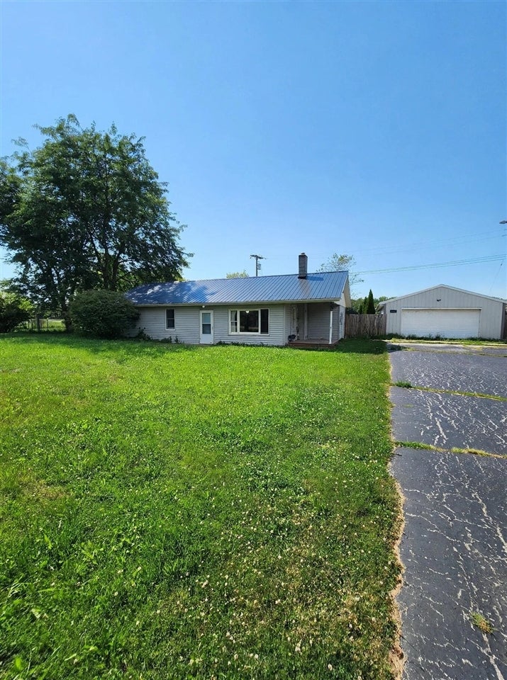 7410 Frankenmuth Road — photo