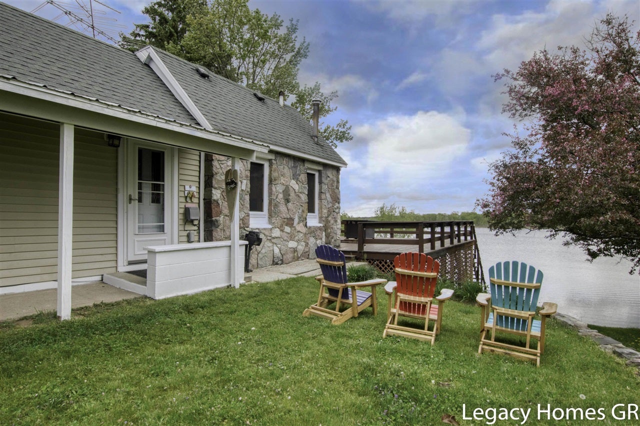 762 Parkwood Drive — photo