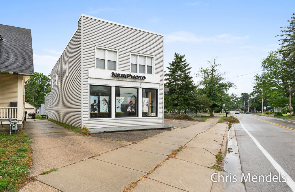 578 S Shore Drive — photo