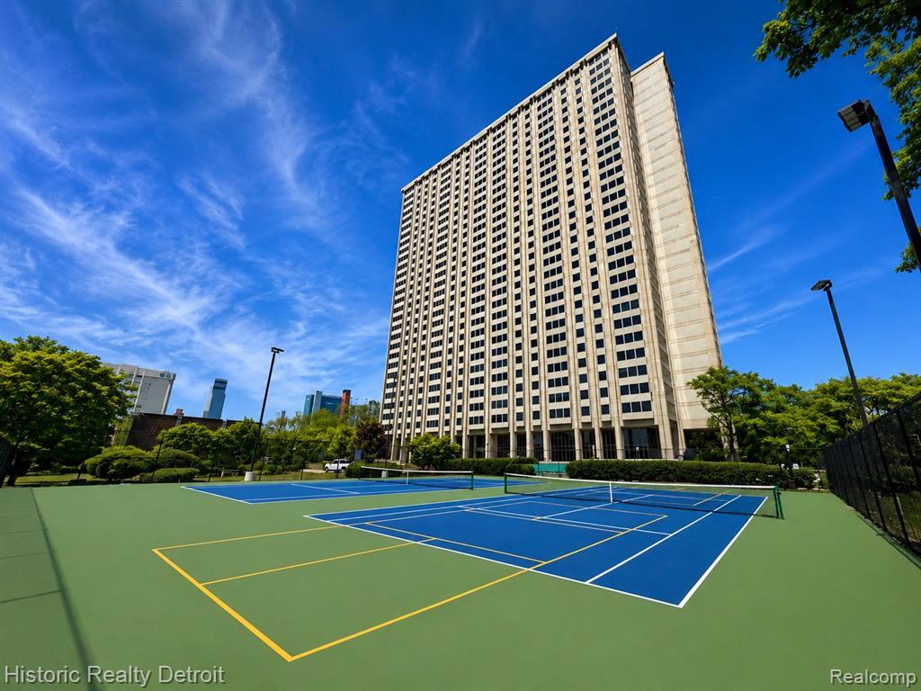 1300 E Lafayette Street — photo