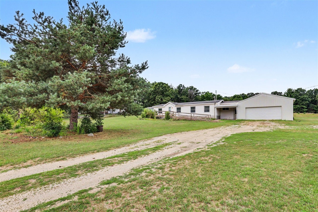2448 S Greenville Road — photo