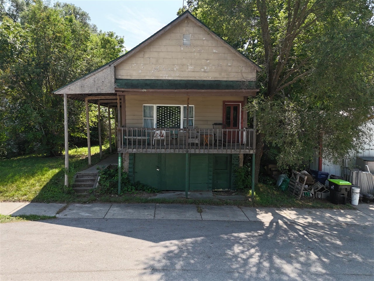 18781 Maple Street — photo