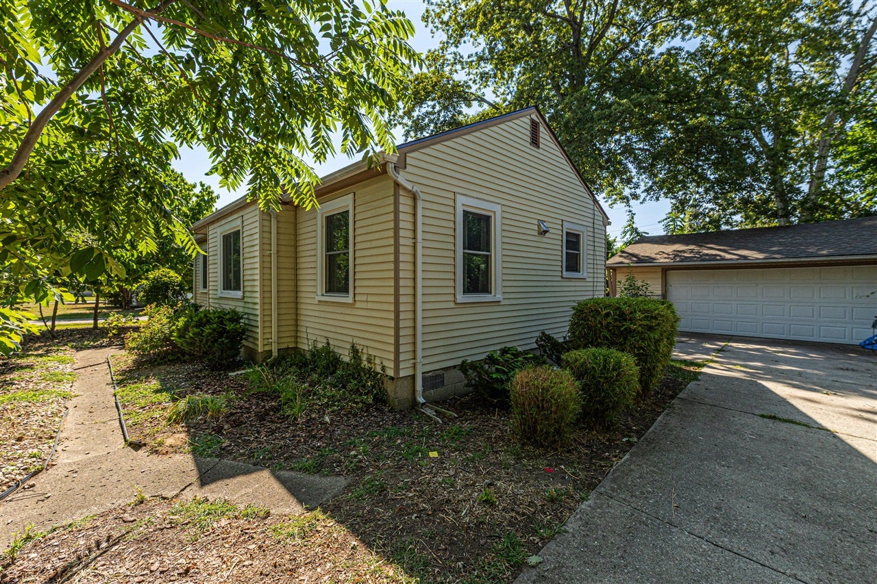 33967 Wadsworth Street — photo