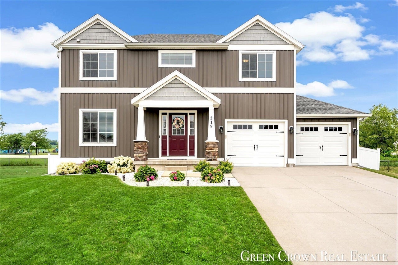 319 Eagle Drive — photo