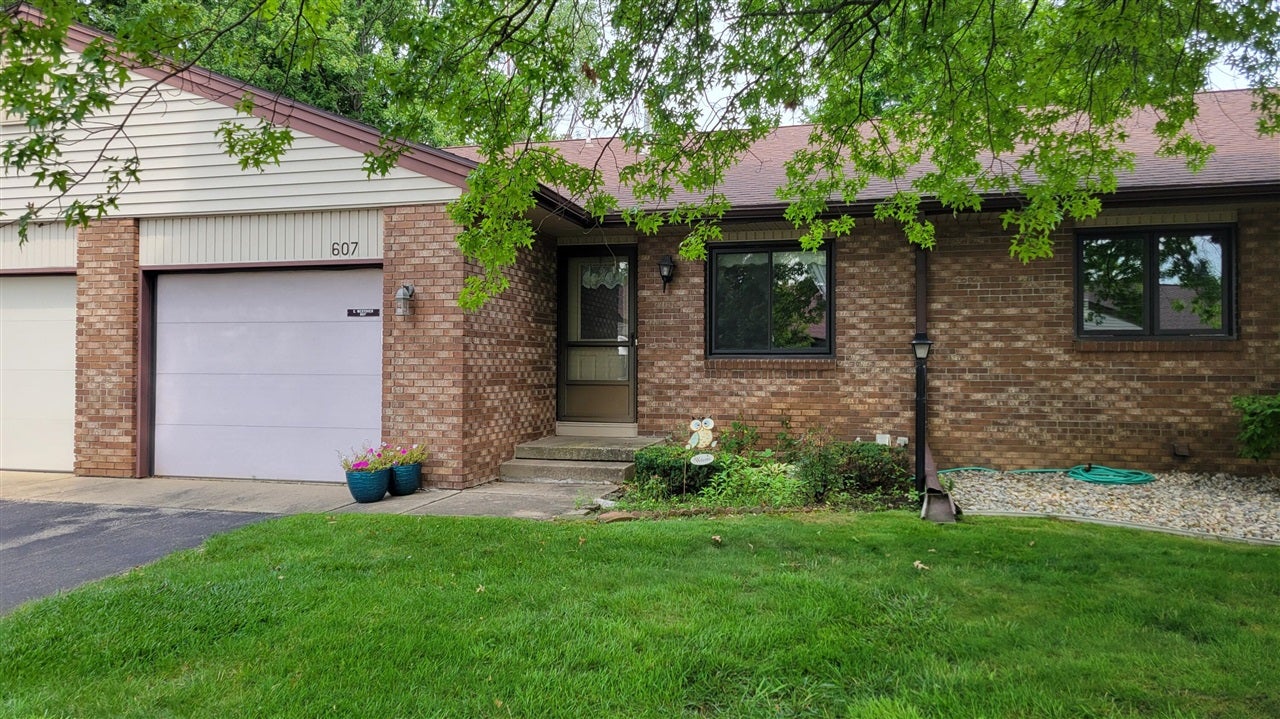 607 Gardenview Drive 131 — photo