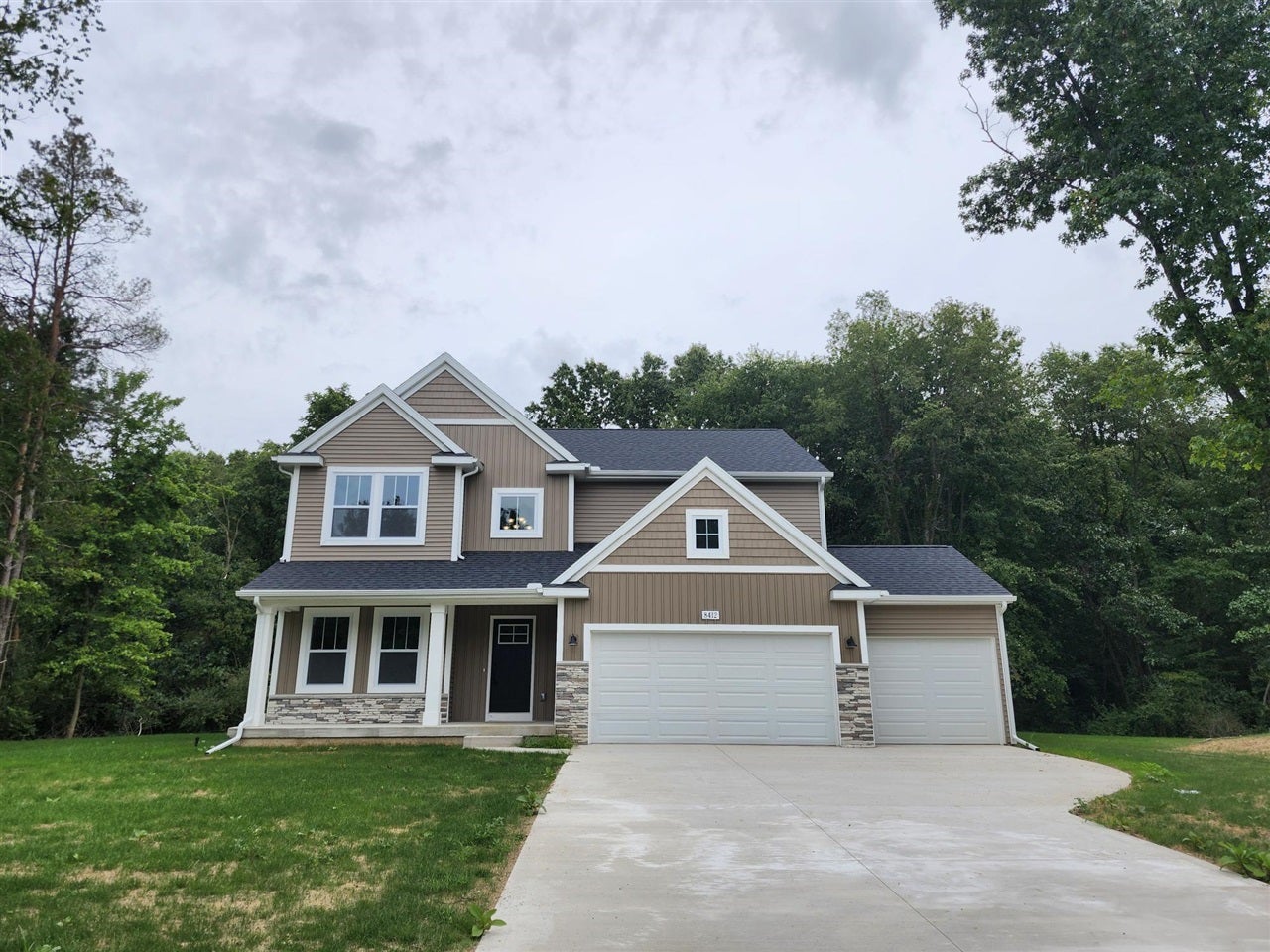 8412 Knotty Pine Lane — photo