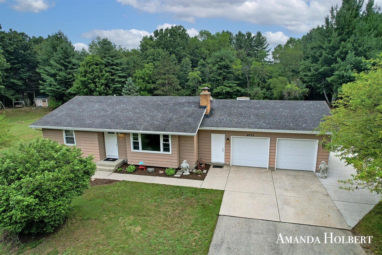 4635 12 Mile Road — photo