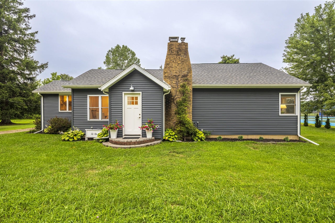 10084 Gast Road — photo