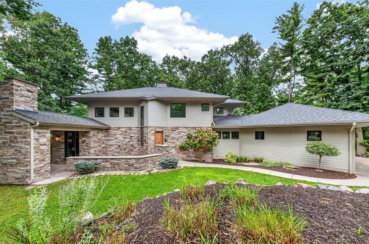 2246 Shelter Pointe Drive — photo