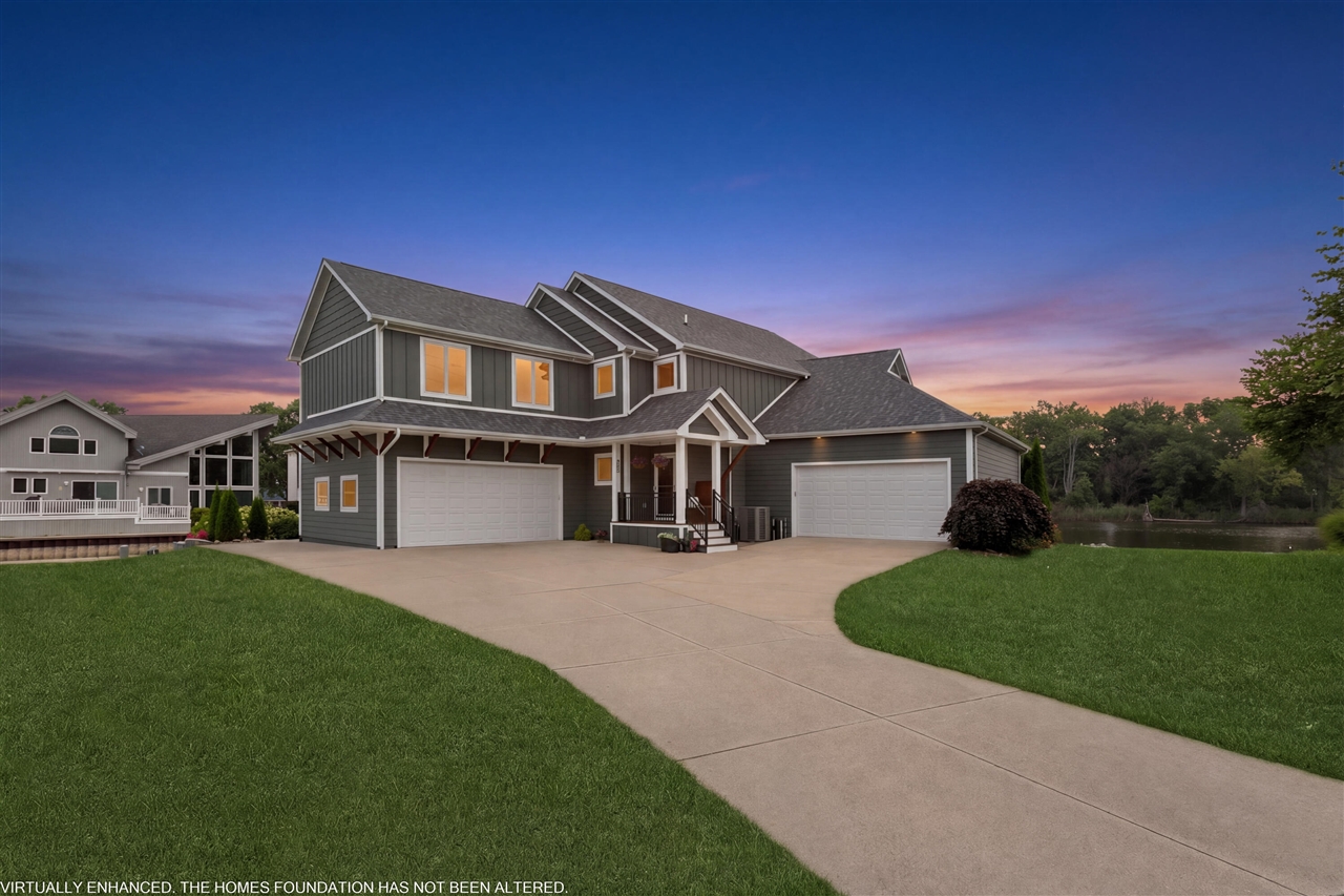 2545 Bay Pointe Drive — photo