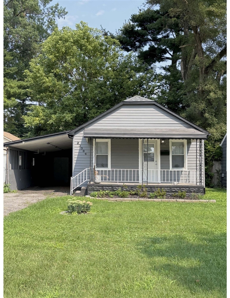 23384 Tawas Avenue — photo