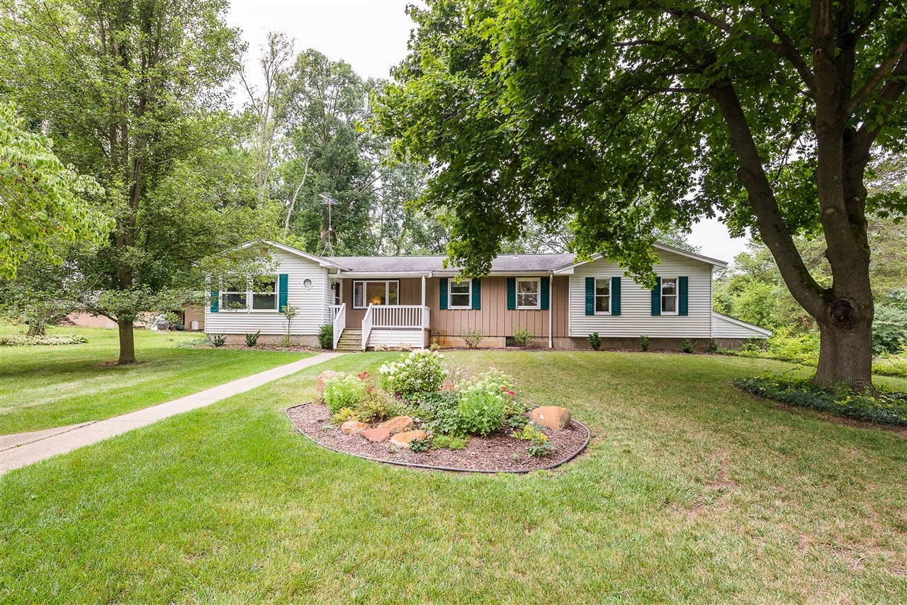 7682 Michigan State Road 52 — photo